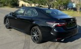 Used 2021 Toyota Camry SE image 3