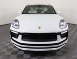 Used 2025 Porsche Macan image 2