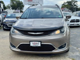 Used 2017 Chrysler Pacifica Touring-L Plus image 3