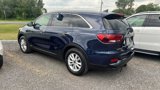 Used 2019 Kia Sorento LX w/ LX Convenience Package image 3