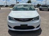 Used 2018 Chrysler Pacifica Touring-L image 2