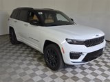New 2025 Jeep Grand Cherokee Summit image 2