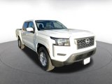 Used 2024 Nissan Frontier SV image 3