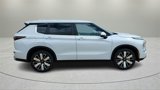 New 2025 Mitsubishi Outlander SE image 2
