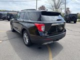 Used 2024 Ford Explorer XLT w/ Equipment Group 202A image 3