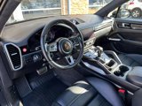 Used 2021 Porsche Cayenne Turbo S image 2