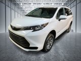 Used 2025 Toyota Sienna LE image 5