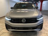 Used 2023 Volkswagen Tiguan SE R-Line image 3