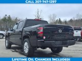 Used 2023 Nissan Frontier SV image 3