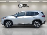 Used 2023 Nissan Rogue SV image 2