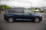 Used 2023 Chrysler Pacifica Limited image 2