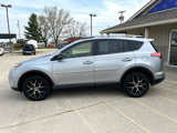 Used 2018 Toyota RAV4 SE image 4