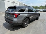 Used 2025 Ford Explorer ST image 3