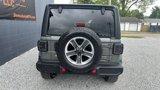 Used 2019 Jeep Wrangler Unlimited Sahara image 3