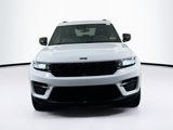 Used 2023 Jeep Grand Cherokee Altitude image 2
