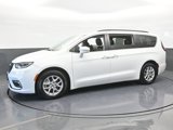 Used 2022 Chrysler Pacifica Touring-L image 2