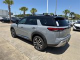 New 2025 Nissan Pathfinder Platinum image 4