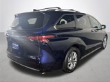 Used 2024 Toyota Sienna Limited image 6