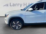 New 2025 Volkswagen Atlas SEL image 2