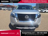 New 2025 Nissan Pathfinder SL image 2