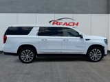 Used 2021 GMC Yukon XL Denali w/ Advanced Technology Package image 3