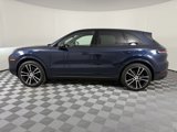 Certified 2025 Porsche Cayenne image 2