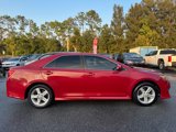 Used 2014 Toyota Camry SE image 2