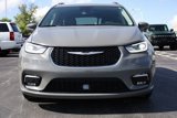 Used 2022 Chrysler Pacifica Touring-L image 2