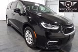 Used 2024 Chrysler Pacifica Touring-L image 2