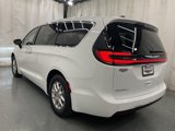 New 2025 Chrysler Pacifica Select image 5