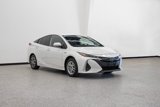 Used 2022 Toyota Prius Prime LE image 5