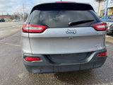 Used 2017 Jeep Cherokee Latitude image 6