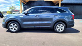 Used 2022 Kia Sorento LX image 2