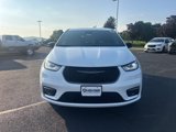 New 2026 Chrysler Pacifica Select image 2
