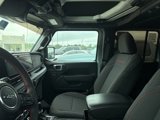 Used 2024 Jeep Wrangler Unlimited Rubicon image 3