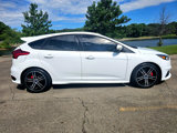 Used 2017 Ford Focus ST image 4