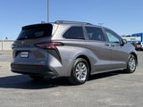 Used 2021 Toyota Sienna LE image 3