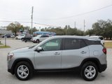 Used 2024 GMC Terrain SLE image 2