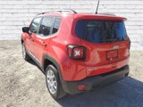 Used 2023 Jeep Renegade Latitude w/ Premium Group image 3
