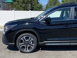 New 2025 Subaru Ascent Limited image 2