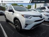 Used 2018 Toyota RAV4 SE image 3