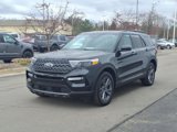 Certified 2023 Ford Explorer XLT w/ Equipment Group 202A image 3