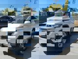 Used 2022 Chevrolet Traverse LT image 2