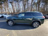 New 2025 Nissan Pathfinder SL image 2
