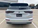 New 2025 Mitsubishi Outlander SE image 2