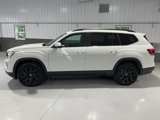 New 2025 Volkswagen Atlas SE image 2