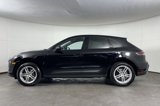 Certified 2024 Porsche Macan image 2