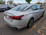 Used 2024 Nissan Altima 2.5 SV image 3