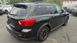 Used 2019 Nissan Pathfinder SL image 5
