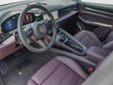Certified 2025 Porsche Macan image 4